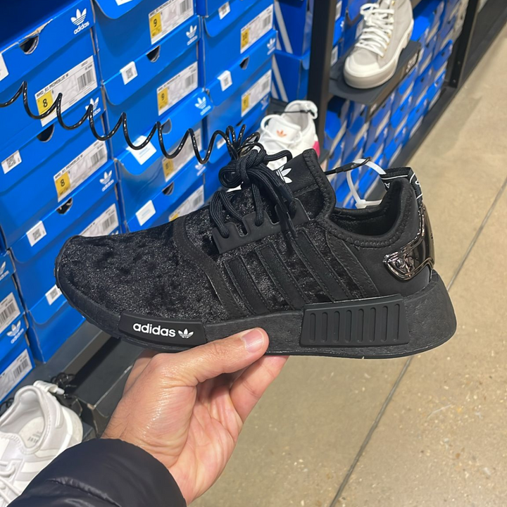 Nmd R1 Sneakers Black / White Side Logo