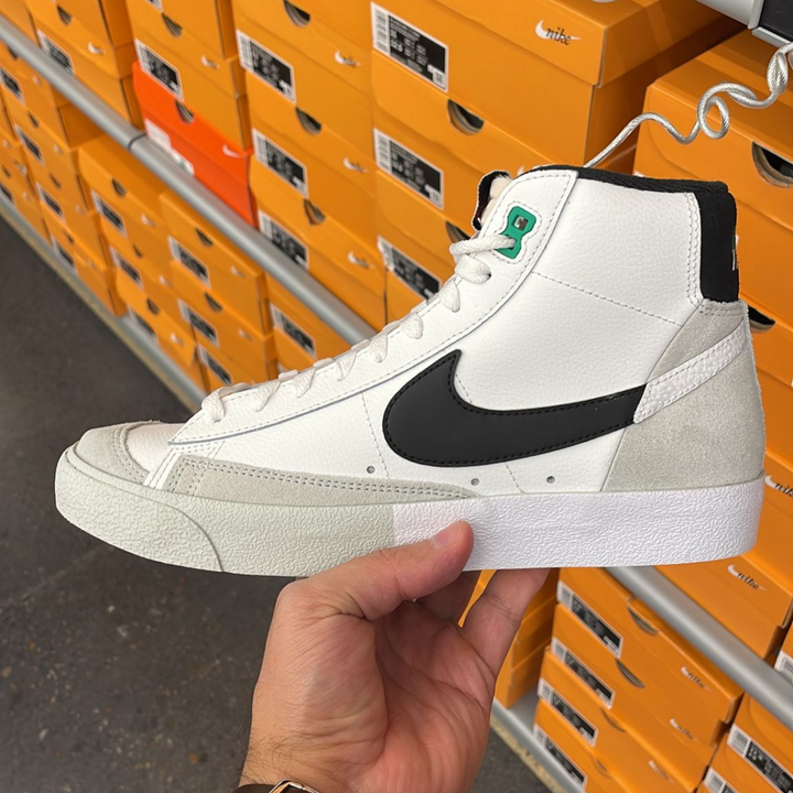 BLAZER MID '77 VNTG Sneakers WHITE/BLACK