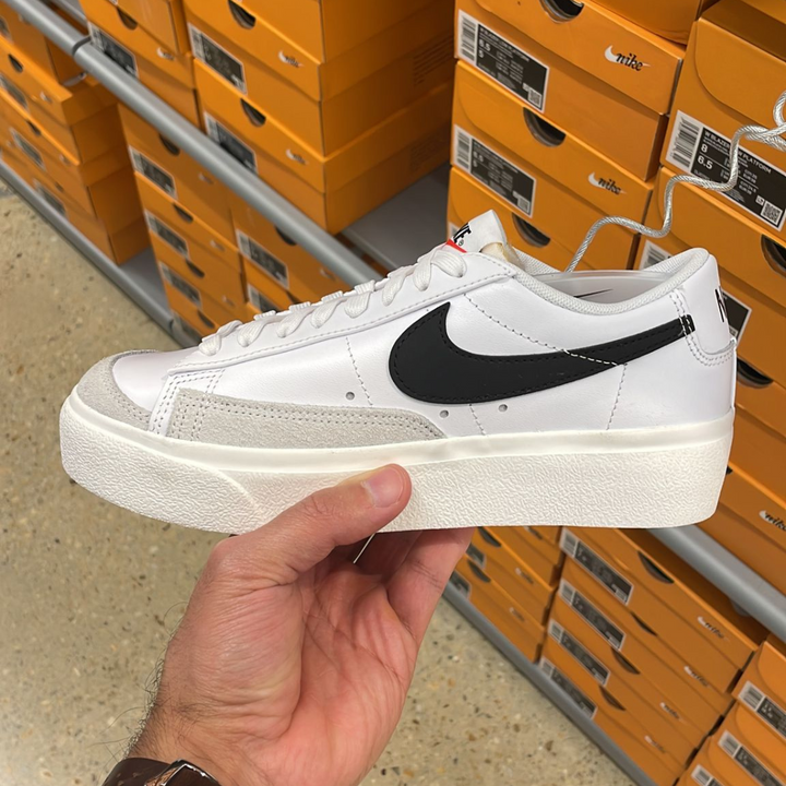 Blazer Low Platform White + Black